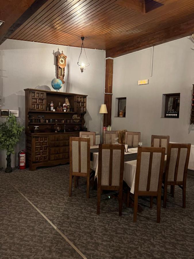 Gasthof Pensiunea Uno 3*